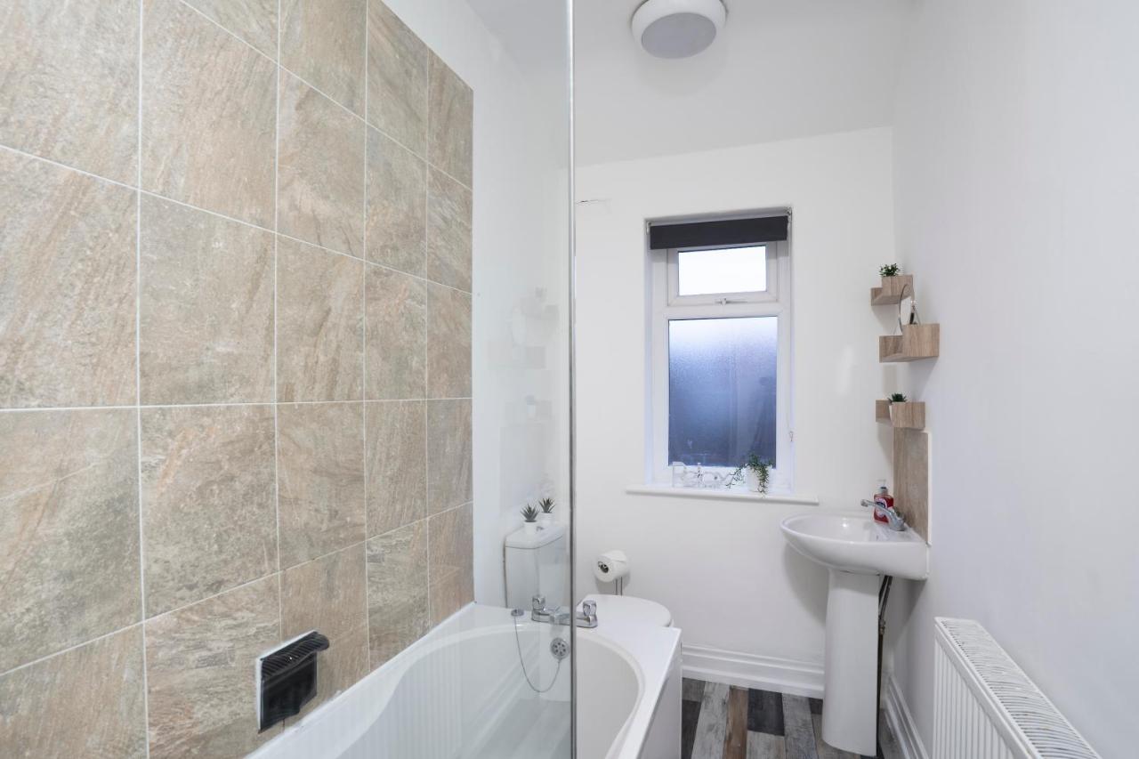 Appartamento Quiet Neighborhood-Free Parking Blackpool Esterno foto