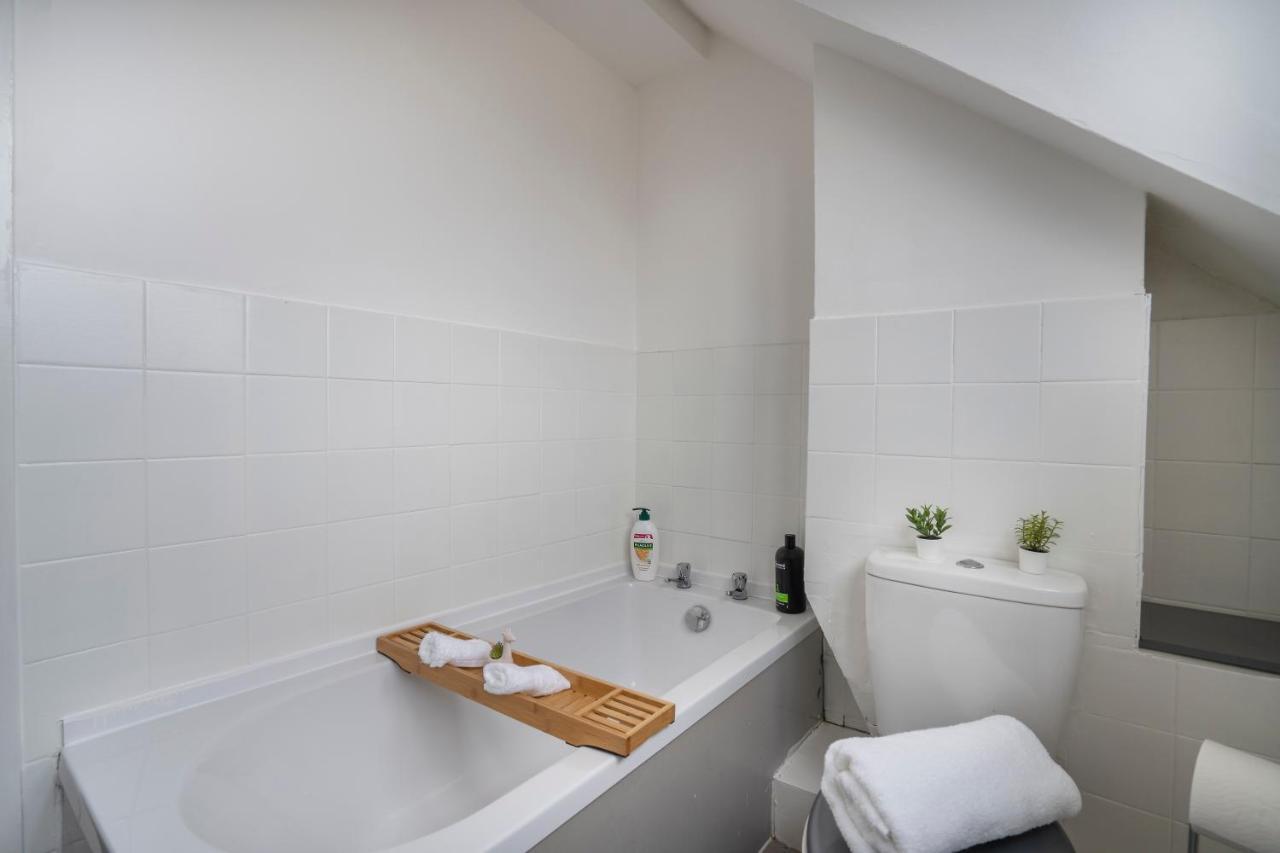 Appartamento Quiet Neighborhood-Free Parking Blackpool Esterno foto